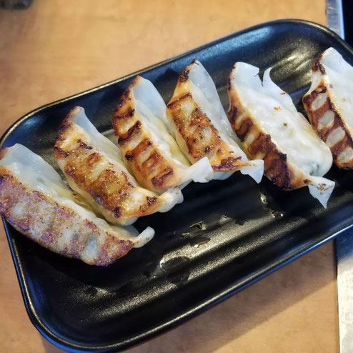 屋台：えんまんや、料理：焼き餃子