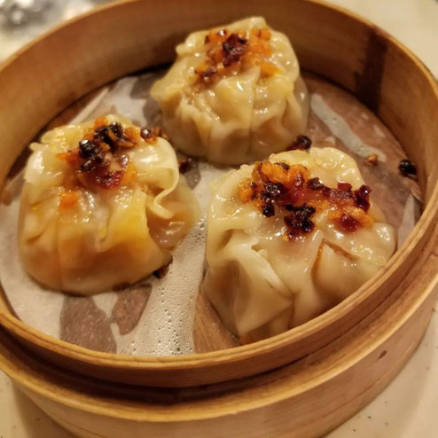 屋台：HEROs屋台蒸上Jojo、料理：辛辛焼売