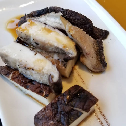屋台：ひょうたん、料理：焼きしいたけ