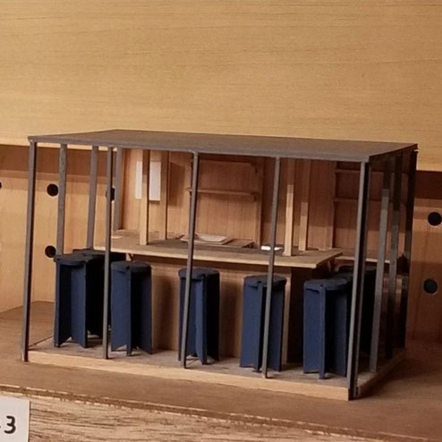 屋台：megane coffee & spirits、料理：模型の写真
