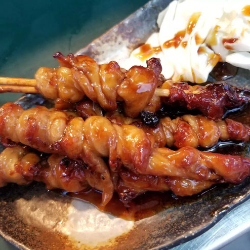屋台：伸龍、料理：ぐるぐるとり皮串　5本セット