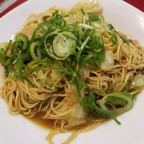 屋台：大ちゃん、料理：焼ラーメン
