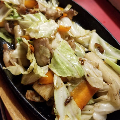 屋台：純ちゃん、料理：スタミナ鉄板焼き