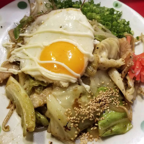 屋台：喜柳、料理：焼きラーメン　とんこつ
