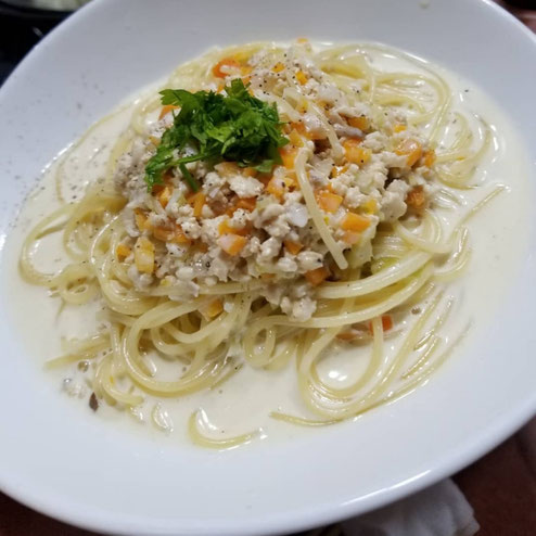 屋台：ウールーユイット_Heureux8、料理：ホワイトボロネーゼ