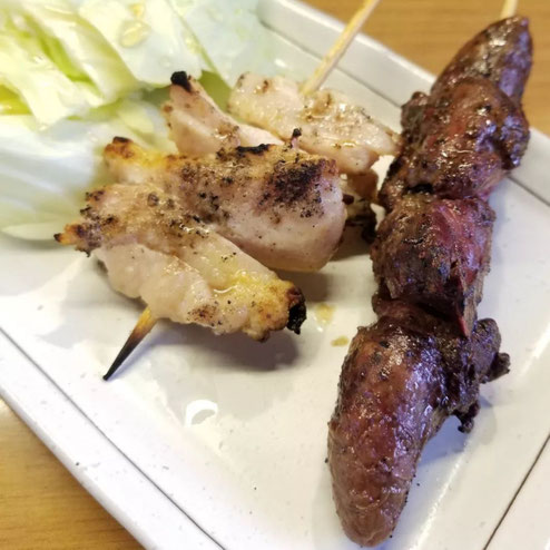 屋台：天神のりゅう太くん、料理：やげん軟骨、とり肝