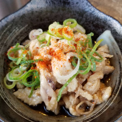 屋台：風来けん坊、料理：とり皮酢