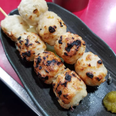 屋台：ひでちゃん、料理：博多華味鳥つくね(2本)