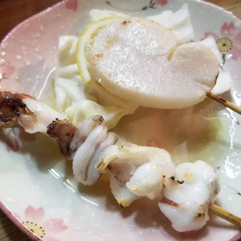 屋台：ともちゃん、料理：タイラギ、ゲソ