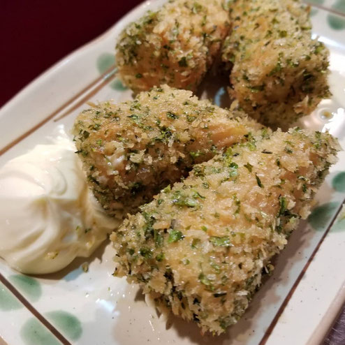 屋台：さつまや、料理：ちくわチーズの磯辺揚