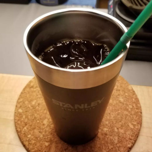 屋台：megane coffee & spirits、料理：アイスコーヒー