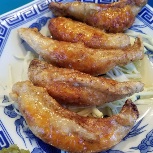 屋台：寅政、料理：鳥皮餃子