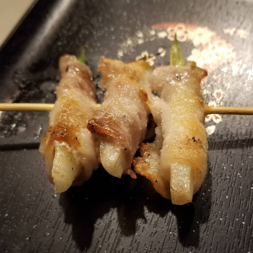 屋台：うまっつら、料理：ミョウガ巻き