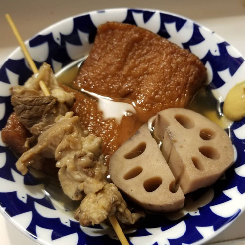 屋台：うまっつら、料理：おでん