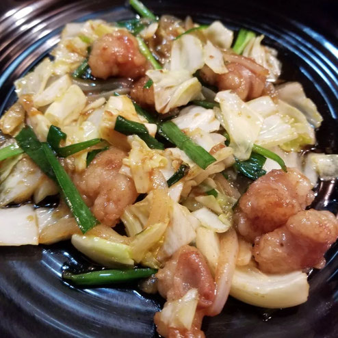 屋台：さつまや、料理：丸腸炒め
