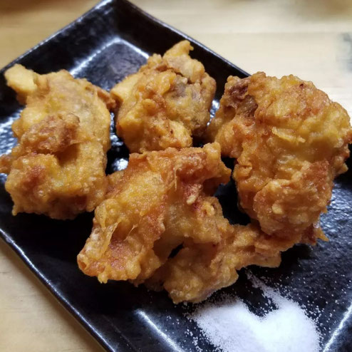 屋台：長浜屋台　どげん家、料理：とり天