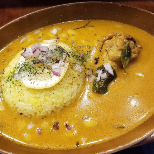 屋台：El Bajon_エル バホン、料理：スリランカカレー
