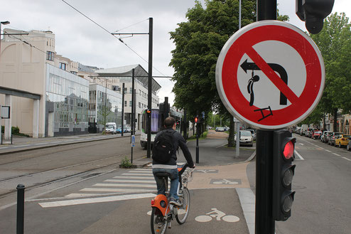 Boulevard Jean Monnet à Nantes / France
