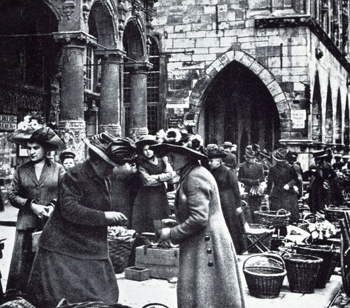 Markttag vor dem Rathaus 1901 - Sammlung Stoffers (Münsterländische Bank - Stadtarchiv)