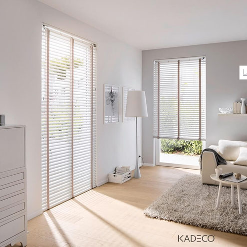 jalousien-aluminium-weiss-wohnzimmer-kadeco-lamellen-junker-langenselbold-hanau