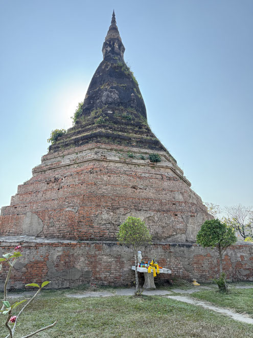 That Dam Stupa mitten in der Stadt - schön zum Verweilen