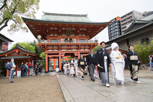 生田神社、大阪-神戸-京都での結婚式持ち込みカメラマンは結婚式moviesへお任せください- 記録ビデオ撮影-撮って出しエンドロール-写真スナップ撮影が44000円から