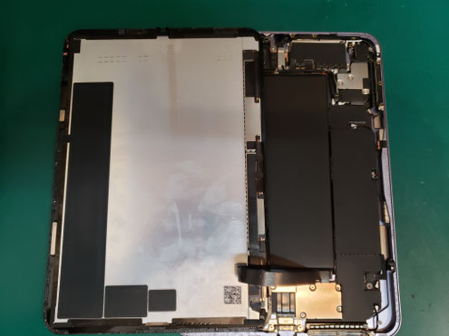 Apple iPad mini 6 画面修理方法 - カバーガレージ恵比寿 Apple iPad mini 6 画面修理方法 - カバーガレージ恵比寿