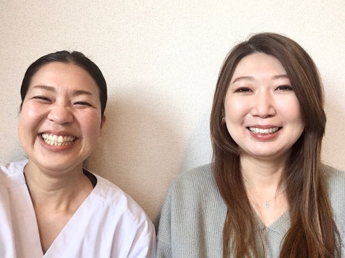 緑の整体院院内にて患者のTさんと一緒に撮った写真画像