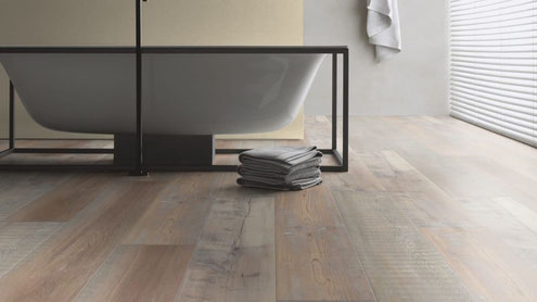 Revêtement vinyle rigide salle de bain