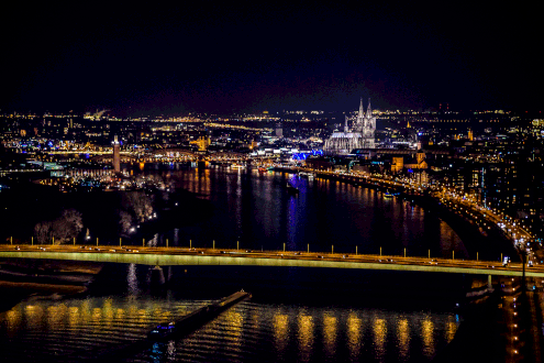 Ihr Sänger für Beerdigungen in Köln | © Kamera mit Herz