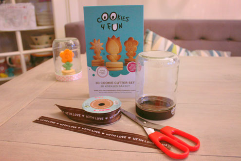Bedankt juf / meester; 3d koekjes; koekje in een pot; pindakaaspot; do it yourself; koekjes bakken