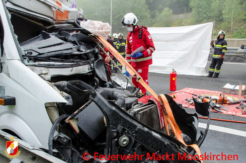 Feuerwehr; Blaulicht; BFV Voitsberg; FF Markt Mooskirchen; Brand; Auf der Pack; Wohnhaus;