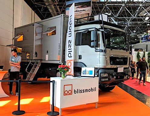 Expedition Vehicle Trade Show Management organisation preparing moderation presentattion Messe Berater Beratung beraten Beraterin Fair consulting expeditionsfahrzeug fernreisemobil consultant conbsultancy consultants messe business expo expert specialist