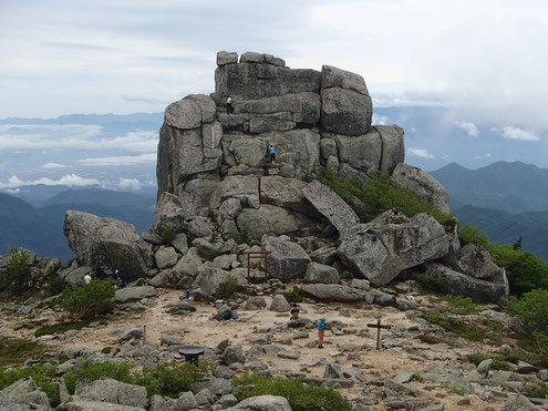 金峰山　五丈岩