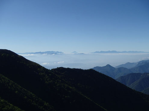 種池山荘より富士山