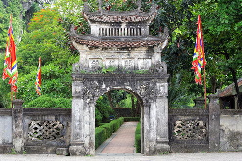 Une des portes d'accès à l'ancienne capitale de Hoa Lu au nord Vietnam