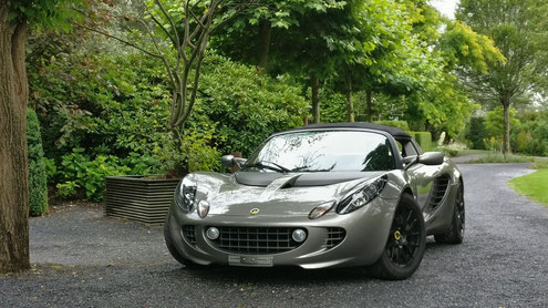 Der Lotus Elise ist wirklich ein sehr schönes Auto! 