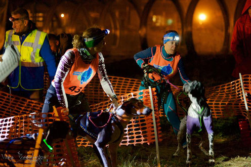 Magali, Iduune, Cécile et Jorah au départ du mythique TDM. Merci au photographe pour cette superbe photo !