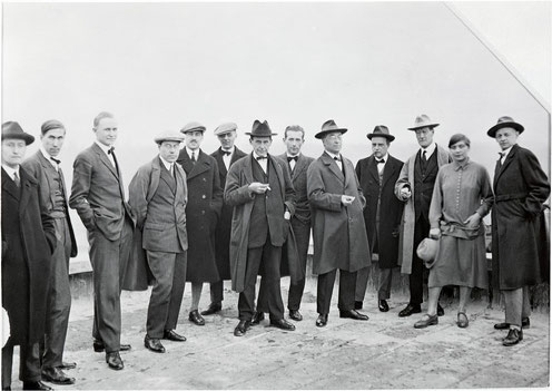 The Bauhaus masters on the roof of the Bauhaus building in Dessau. From the left: Josef Albers, Hinnerk Scheper, Georg Muche, László Moholy-Nagy, Herbert Bayer, Joost Schmidt, Walter Gropius, Marcel Breuer, Vassily Kandinsky, Paul Klee, Lyonel Feininger,
