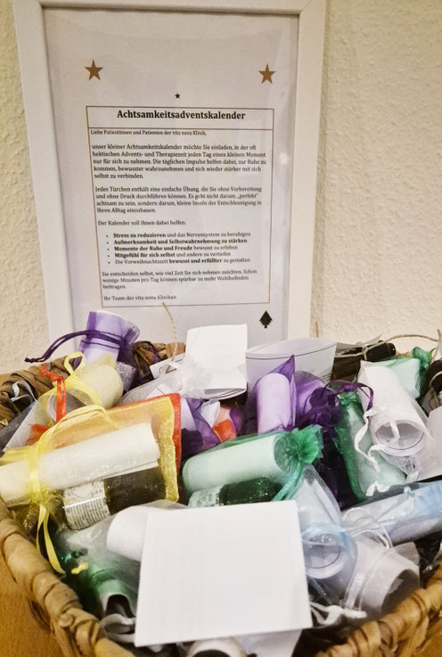 Achtsamkeitsadventskalender: 24 Ideen und Impulse zur einfachen Umsetzung von Achtsamkeit im Alltag.