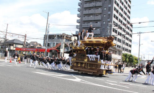 浜寺駅前でのやり回し