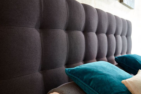 Boxspringbett als Ausstellungsstück: Kostengünstig kaufen, Nachhaltigkeit fördern und dennoch hochwertigen Komfort genießen. Jetzt clever sparen!