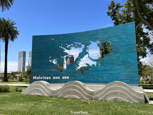 Malvinas monument Buenos Aires