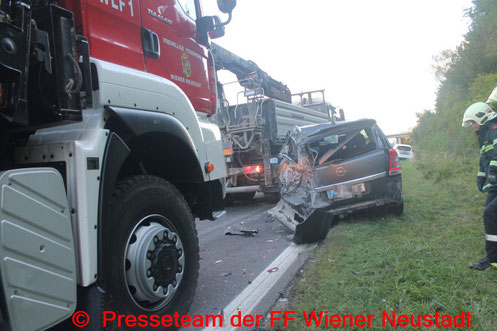 © Presseteam der Freiwilligen Feuerwehr Wiener Neustadt