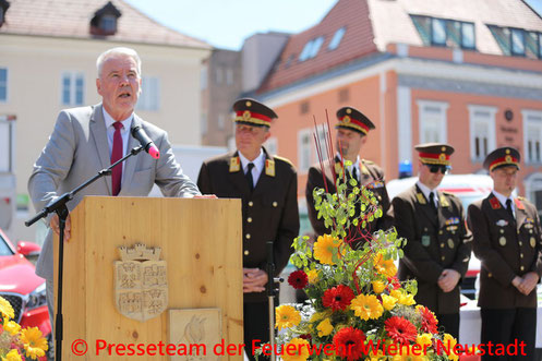 © Presseteam der Freiwilligen Feuerwehr Wiener Neustadt