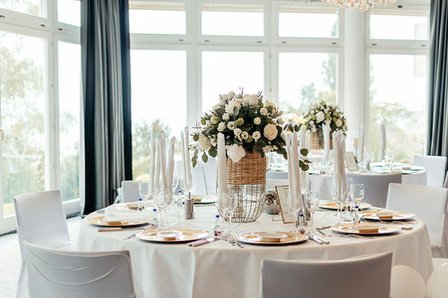 Quelle: https://www.parkhotel-st-leonhard.de/feiern