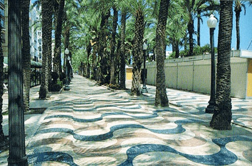 Avenida de la Explanada, Ciudad de Alicante en la Comunidad Valenciana.