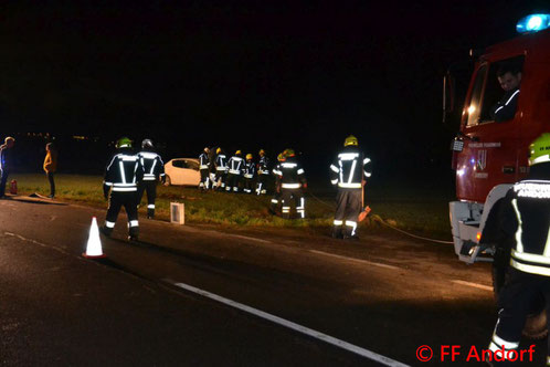 Feuerwehr; Blaulicht; FF Andorf; Unfall; PKW;