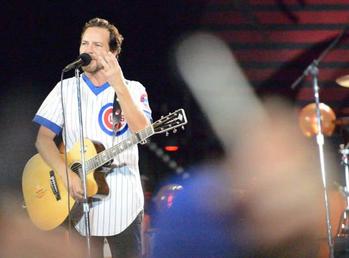 Nella foto il cantante dei Pearl Jam Eddie Vedder