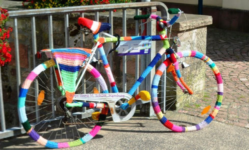 Gersfeld (Rhön): Das etwas andere 'Rhönrad', Ilona M. Schütt, www.basenfasten-hamburg.net